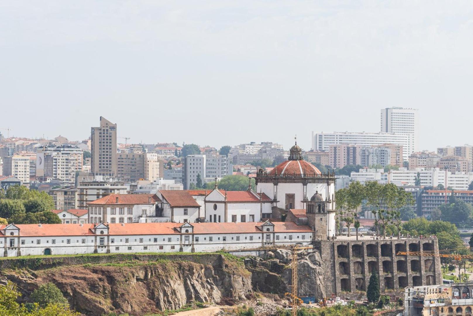 Guestready - Hemisphere Apt Порту Екстер'єр фото